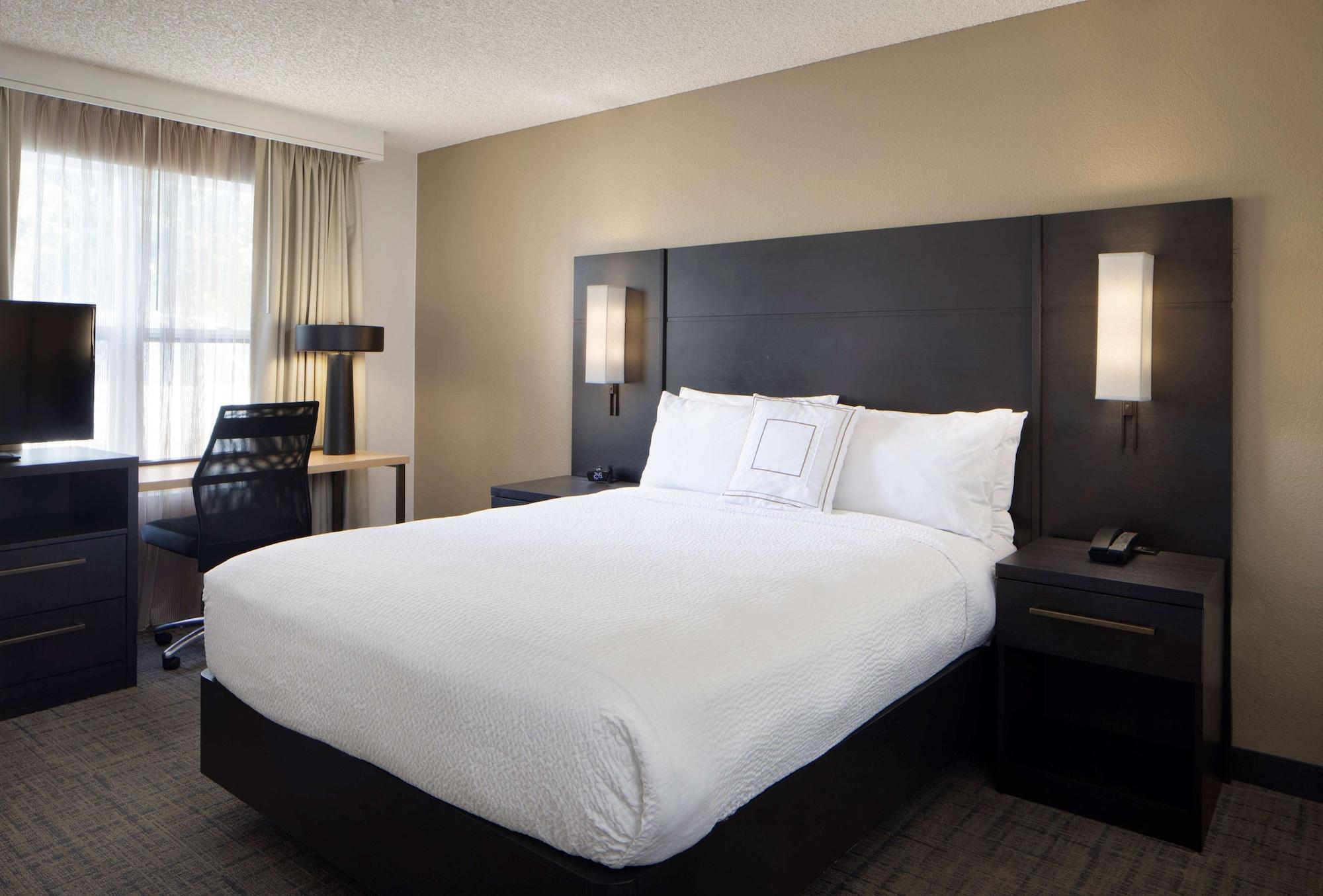 Sonesta Es Suites فريسنو المظهر الخارجي الصورة