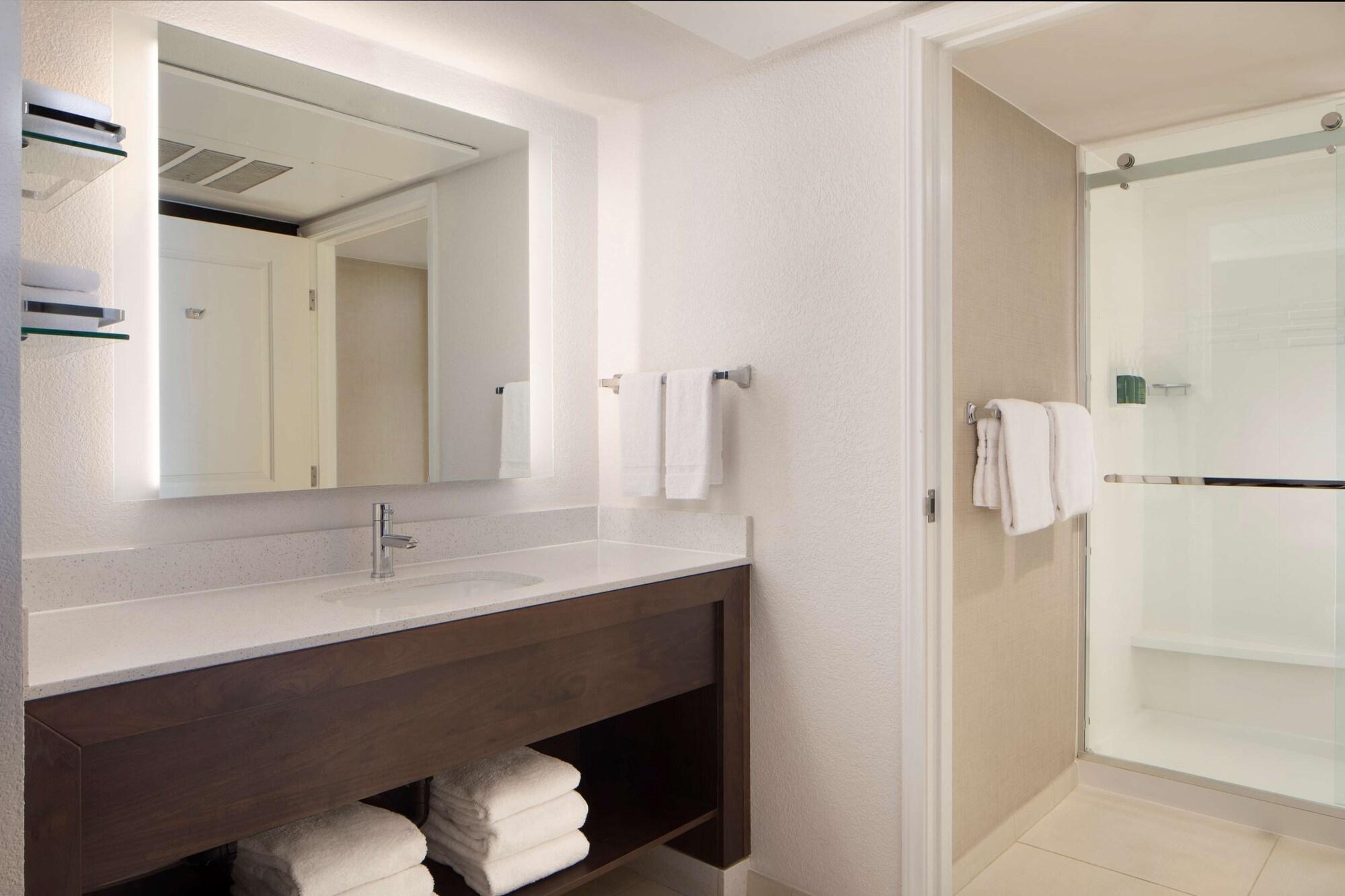 Sonesta Es Suites فريسنو المظهر الخارجي الصورة