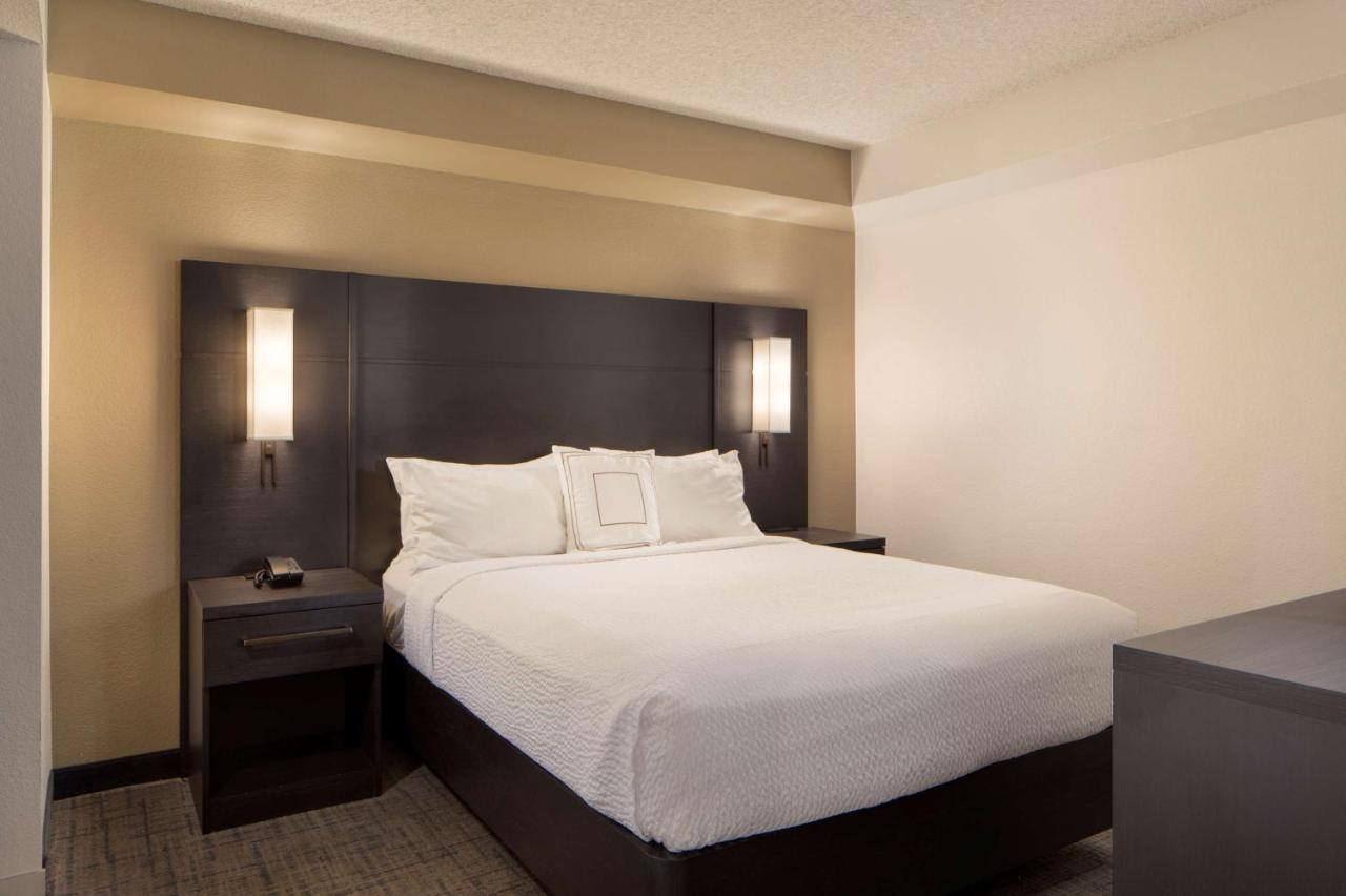 Sonesta Es Suites فريسنو المظهر الخارجي الصورة