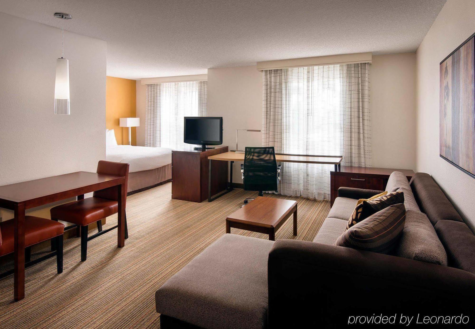 Sonesta Es Suites فريسنو المظهر الخارجي الصورة